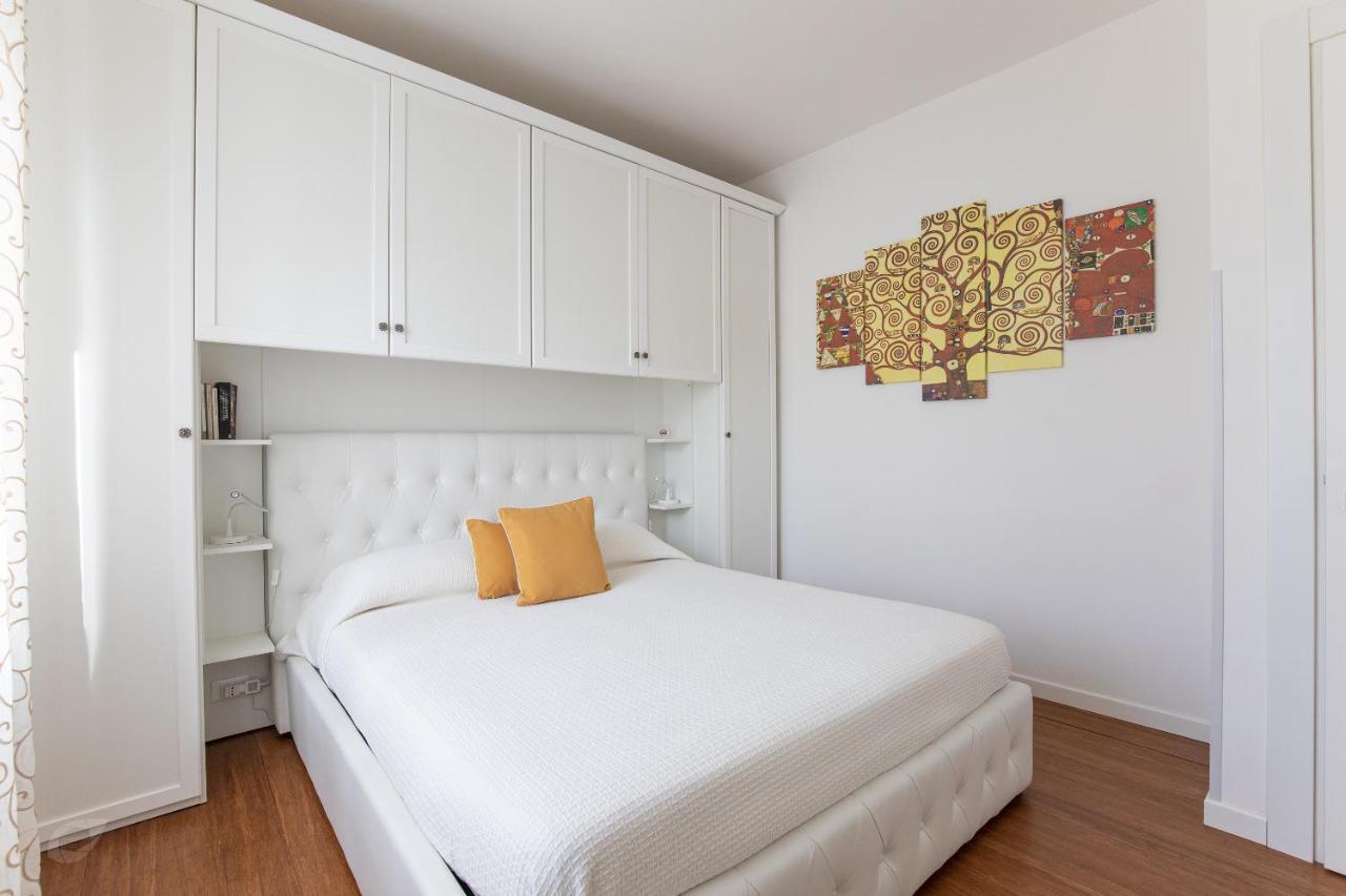 Elena House White Apartment Viareggio Exterior photo